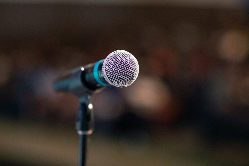 TEN WAYS TO SUPERCHARGE YOUR PROFESSIONAL SPEAKING BY TELLING STORIES